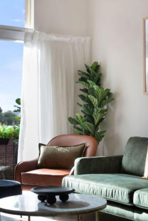 Stylish Urban Retreat on Eden, Adelaide